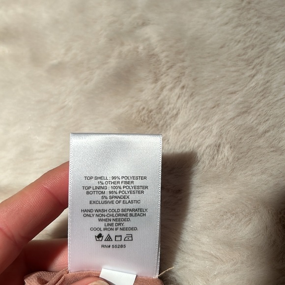 NWOT- EXPRESS Blush Bodysuit - Picture 8 of 8